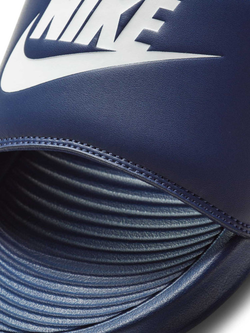 NIKE Slapi Victori One