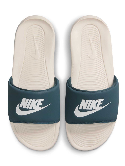 NIKE VICTORI ONE Slides