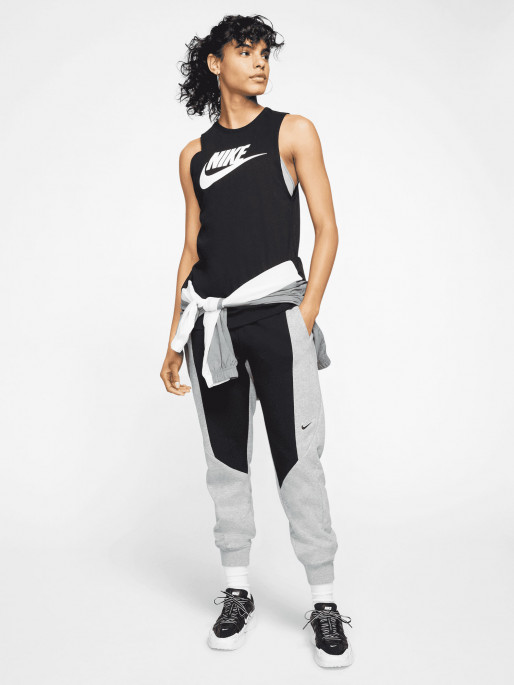 NIKE Maiou W Nsw Mscl Futura New
