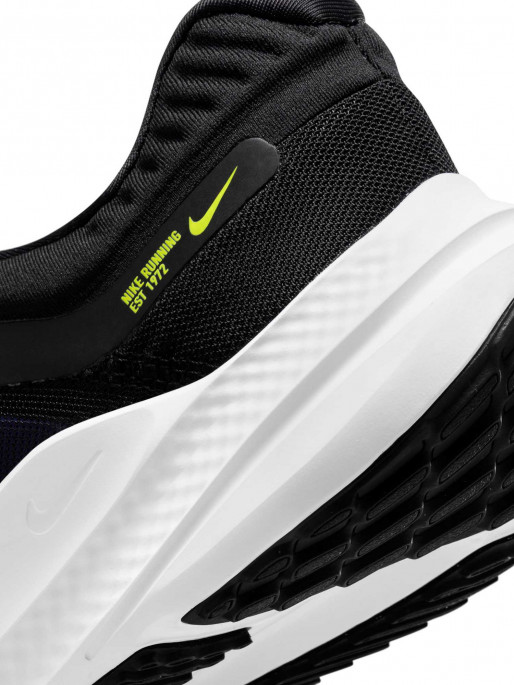 NIKE Παπούτσια QUEST 5
