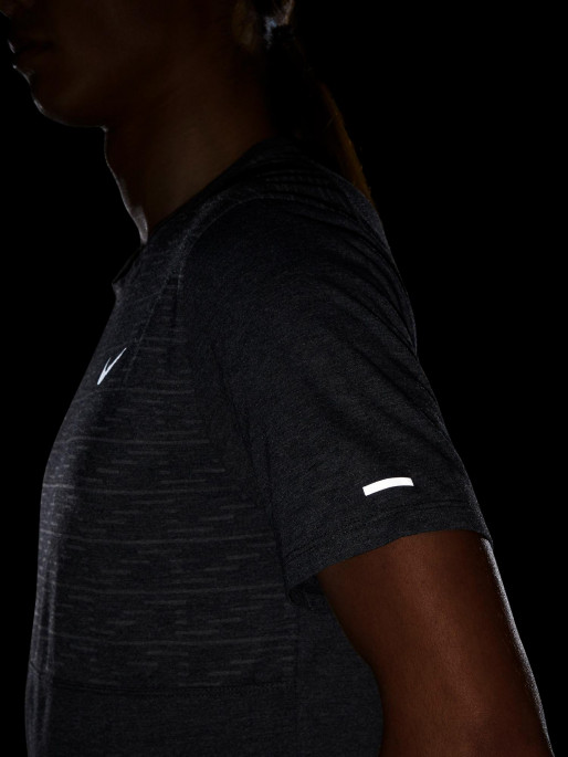 NIKE Тениска RUN DVN BRNOT MILER