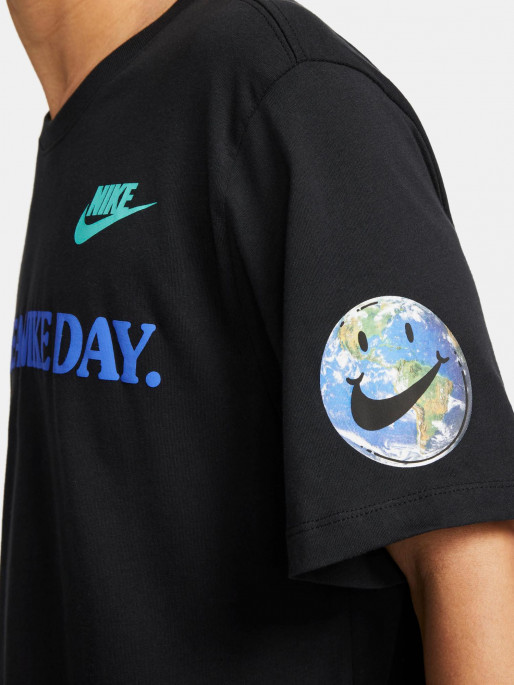 NIKE M ESS+ STMT 4 Tee