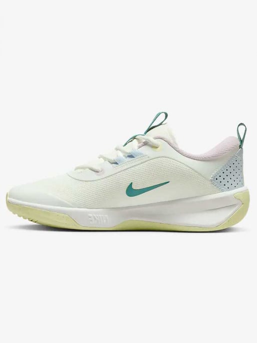 NIKE Обувки OMNI MULTI-COURT GS