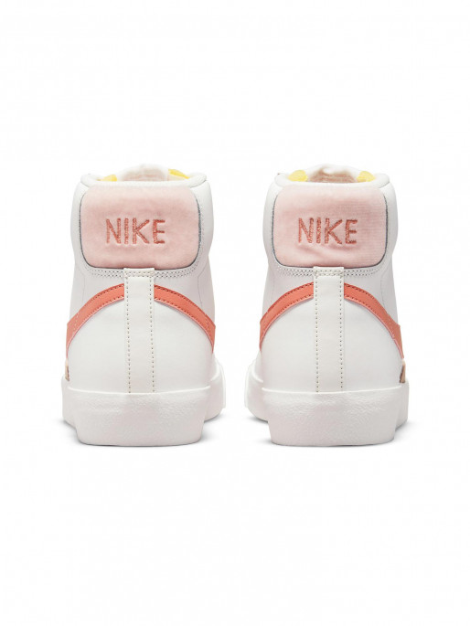 NIKE Обувки W BLAZER MID 77 LEA MN
