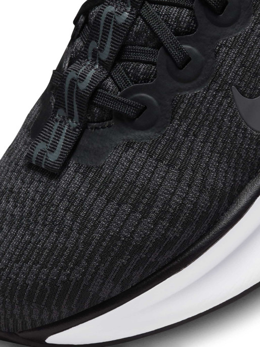 NIKE MOTIVA Shoes