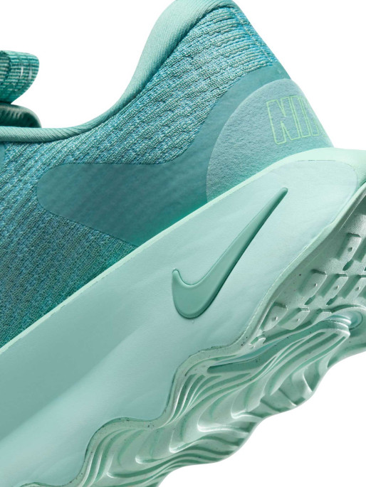 NIKE Обувки WMNS MOTIVA