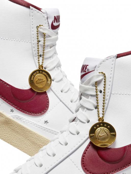 NIKE Incaltaminte W Blazer Mid 77 Se