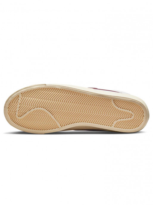 NIKE Incaltaminte W Blazer Mid 77 Se