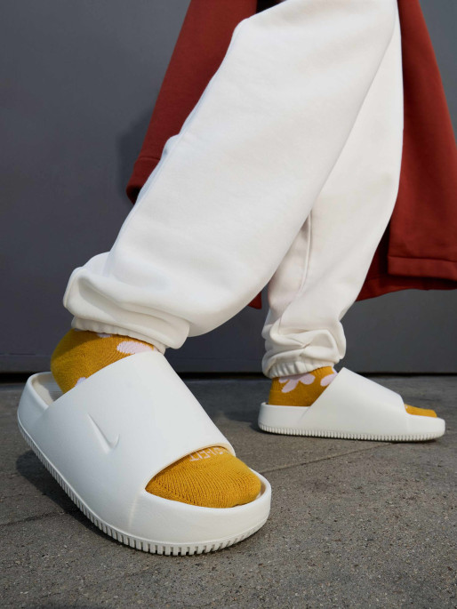 NIKE Women's Calm Slide Flip-Flops