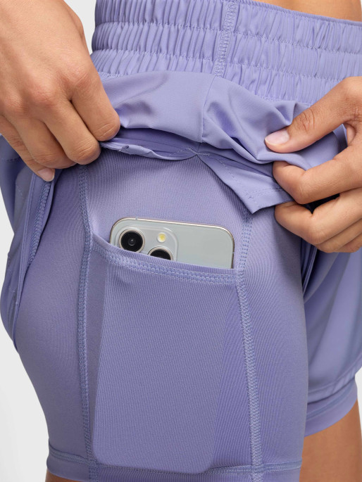 NIKE Women's Nike One Dri-FIT MR 3-Inch 2N1 Shorts