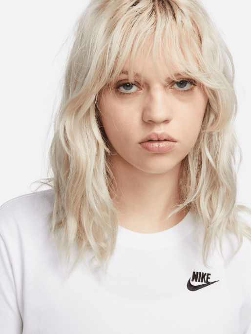 NIKE Тениска W NSW CLUB SS TEE