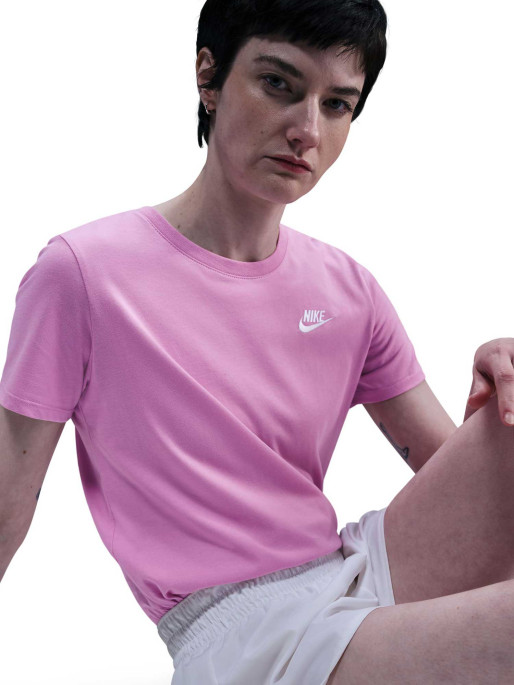 NIKE Κοντομάνικη Μπλούζα Sportswear Club Essentials