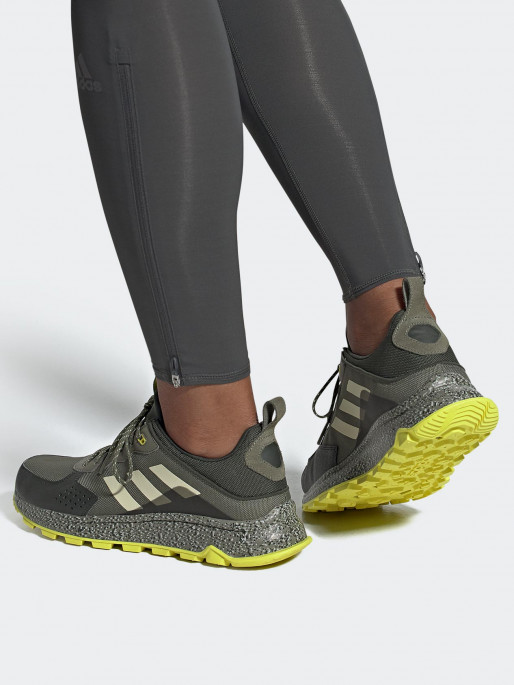 adidas response trail shoe