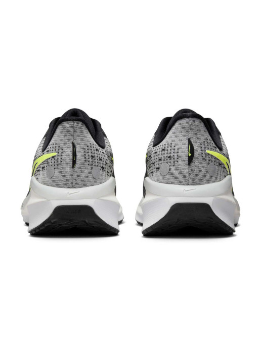 NIKE Incaltaminte Vomero 17