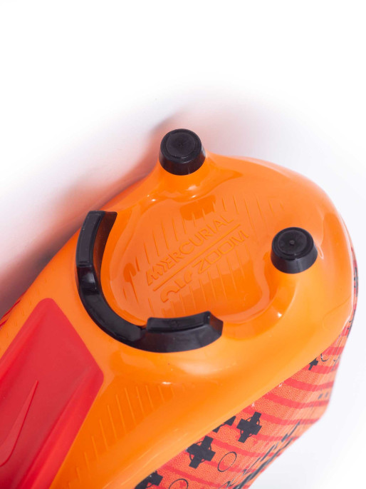 NIKE ZOOM VAPOR 15 ACAD MDS FG/MG Cleats