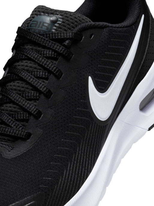 NIKE W AIR MAX NUAXIS Shoes