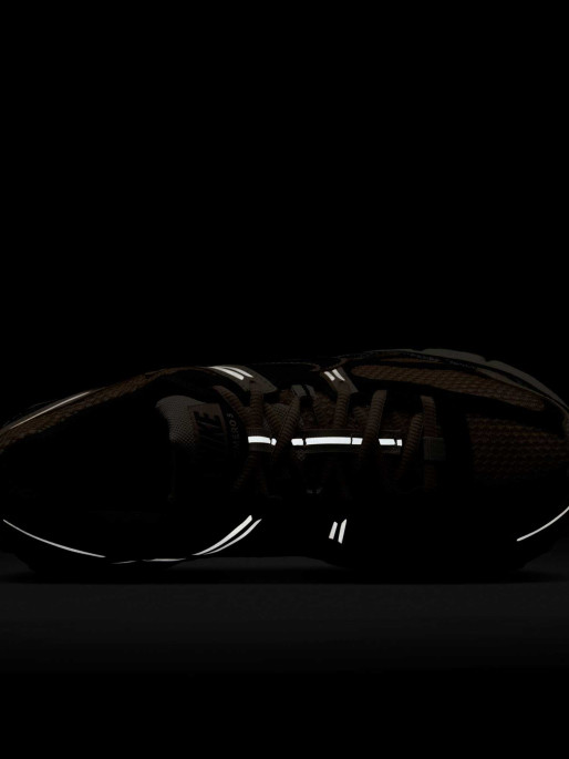 NIKE Incaltaminte W Zoom Vomero 5