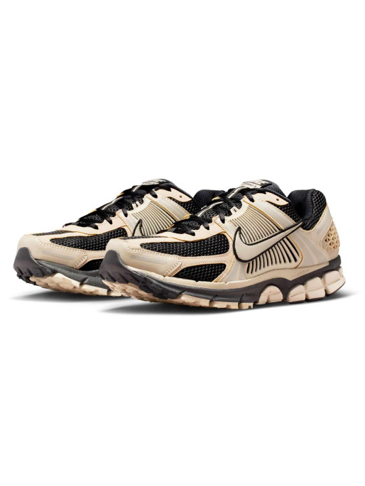 NIKE Обувки ZOOM VOMERO 5