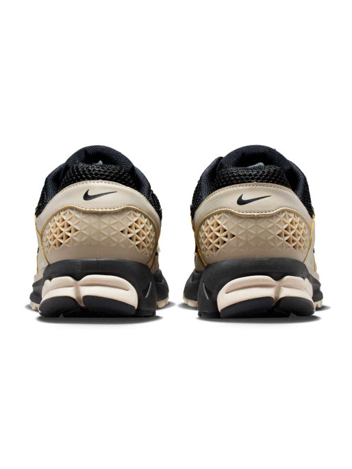 NIKE Обувки ZOOM VOMERO 5