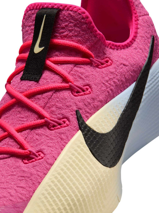 NIKE Обувки LEBRON TR 1