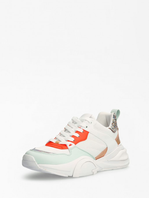 GUESS Incaltaminte Bestie3