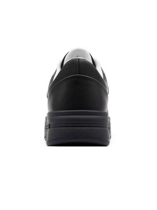 GUESS Обувки WINNO 4
