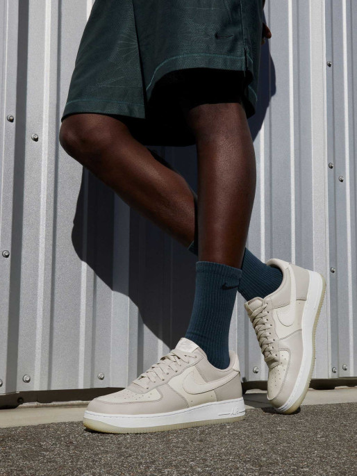 NIKE Incaltaminte Air Force 1 07 Lv8