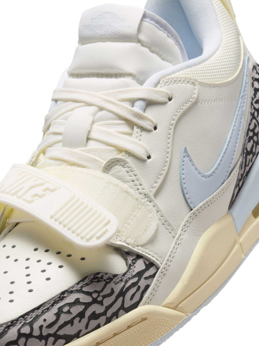 JORDAN WMNS AIR JORDAN LEGACY 312 LOW Shoes