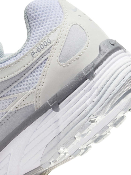 NIKE Обувки WMNS P-6000