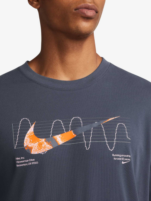 NIKE ТM NK DF TEE IYKYK RUN SU24