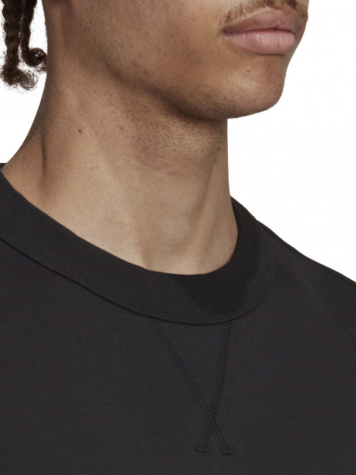 ADIDAS FIFA World Cup 2022 Official Emblem Sweatshirt