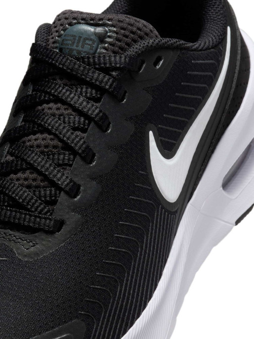 NIKE Обувки W AIR MAX NUAXIS