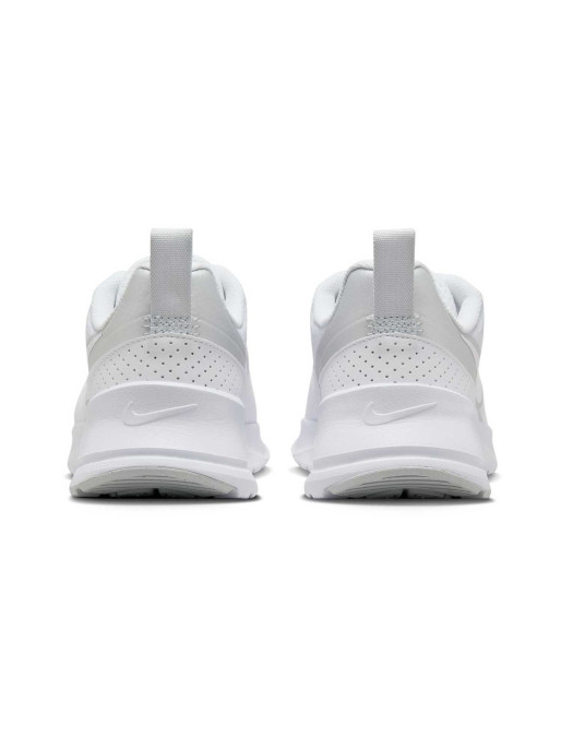 NIKE Обувки W AIR MAX NUAXIS