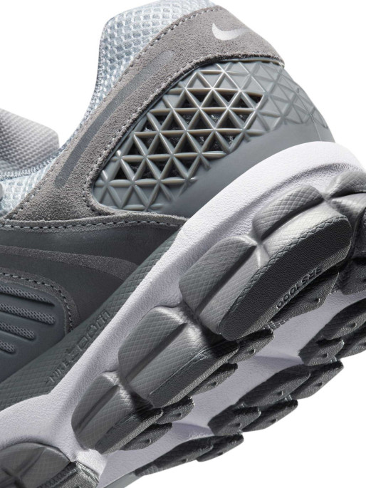 NIKE Incaltaminte Zoom Vomero 5