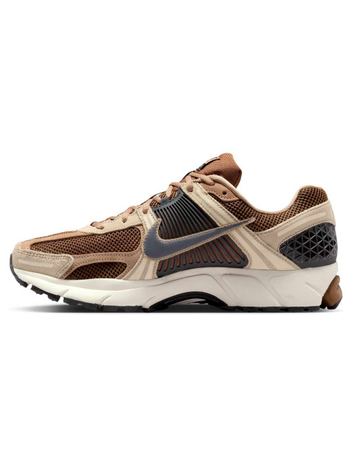 NIKE Обувки ZOOM VOMERO 5