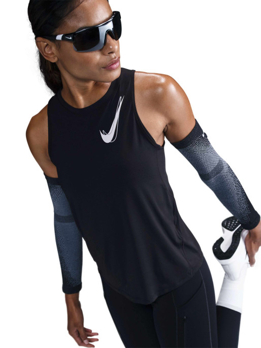 NIKE Maiou W Nk One Swsh Hbr Df
