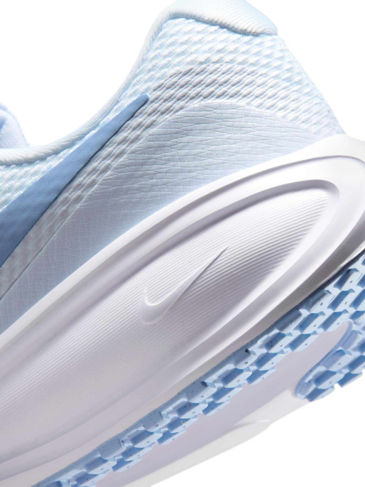 NIKE Обувки W REVOLUTION 8