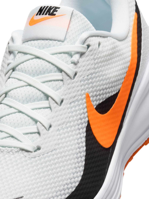 NIKE Обувки REVOLUTION 8