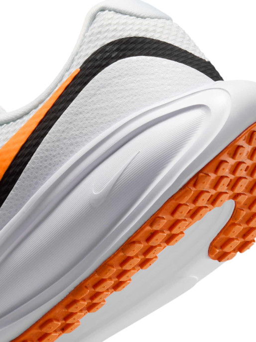 NIKE Обувки REVOLUTION 8