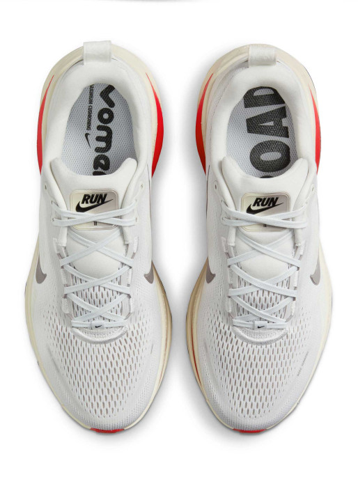 NIKE Παπούτσια VOMERO 18