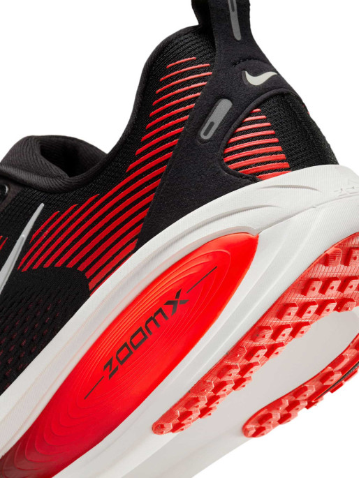 NIKE Παπούτσια VOMERO 18