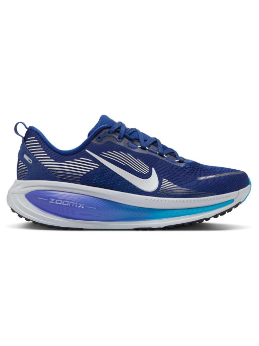 NIKE Обувки VOMERO 18