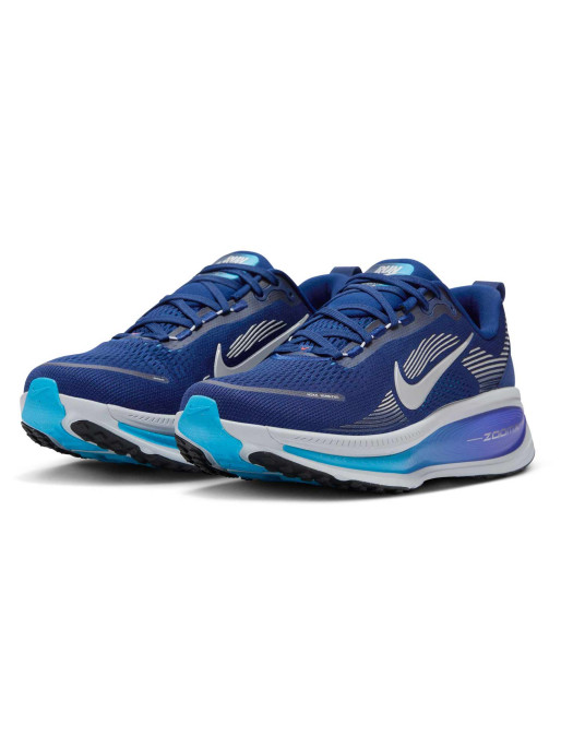 NIKE Обувки VOMERO 18