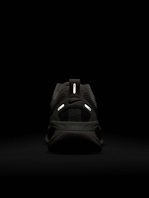 NIKE Incaltaminte W Vomero 18