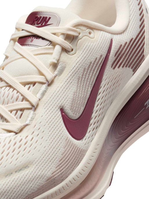 NIKE Incaltaminte W Vomero 18
