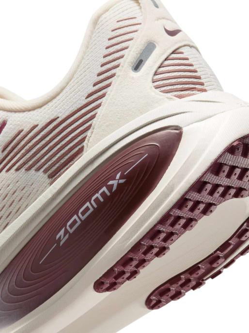 NIKE Incaltaminte W Vomero 18