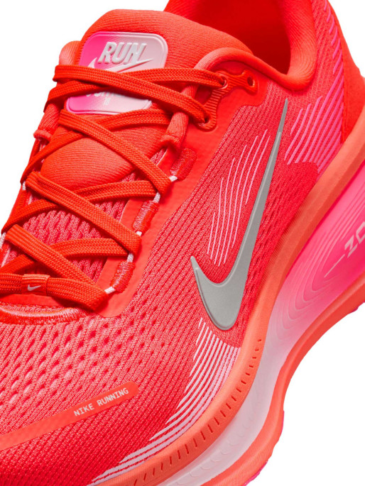 NIKE Παπούτσια Vomero 18