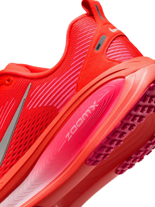 NIKE Παπούτσια Vomero 18
