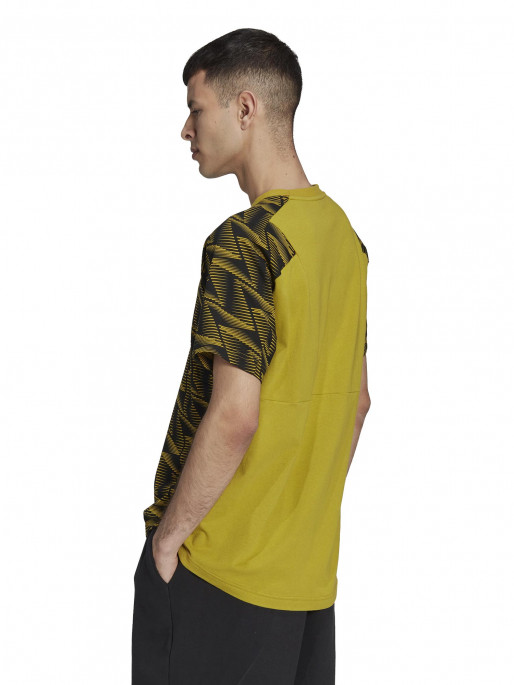 ADIDAS SPORTSWEAR Designed For Gameday Travel T-shirt