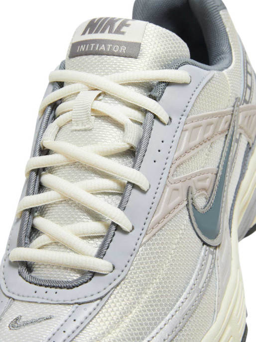NIKE Παπούτσια Initiator